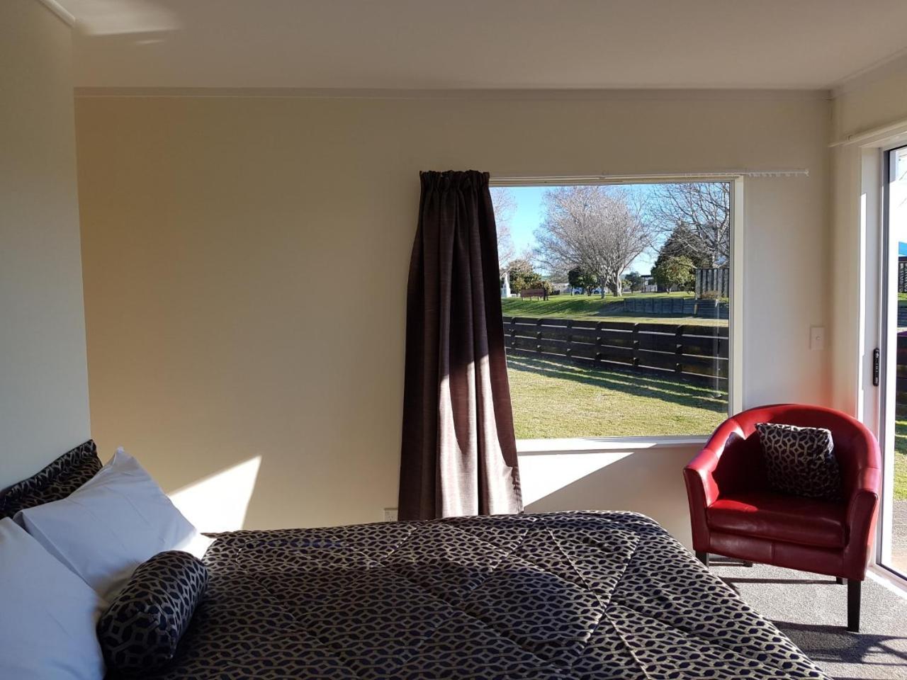 אגם טאופו Annandale Accommodation מראה חיצוני תמונה
