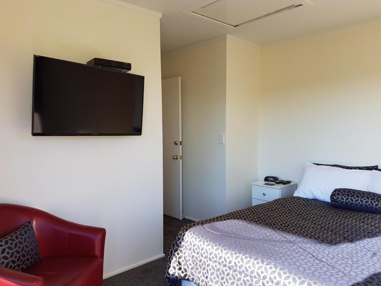 אגם טאופו Annandale Accommodation מראה חיצוני תמונה